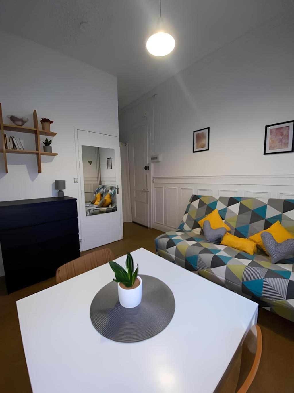 Petit Descamps Apartment Rouen Bagian luar foto