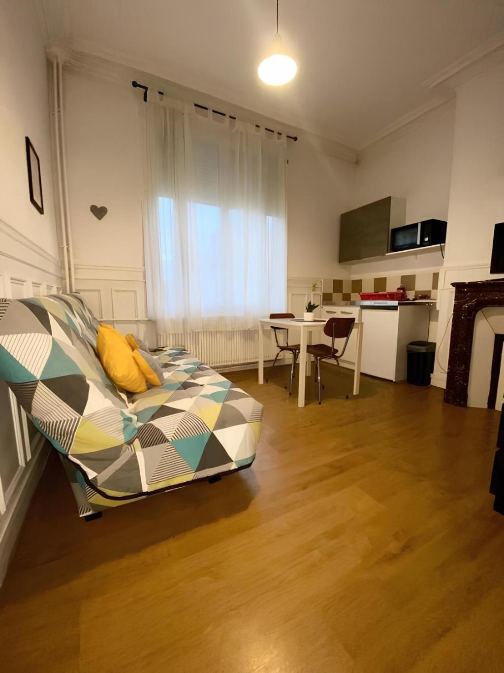 Petit Descamps Apartment Rouen Bagian luar foto